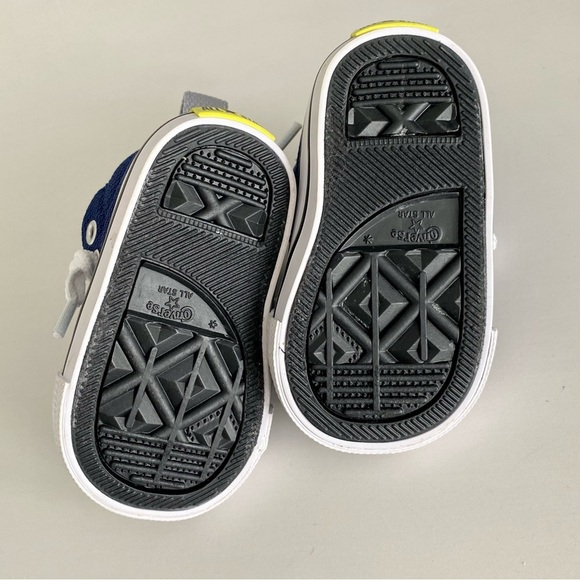 Converse NWOT All Star Infant Chuck Taylor Size 2 - Picture 5 of 5